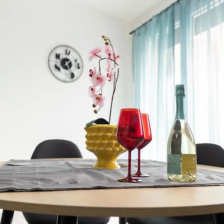 Bagheria Home 公寓